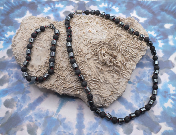 engagement ring diamond macro